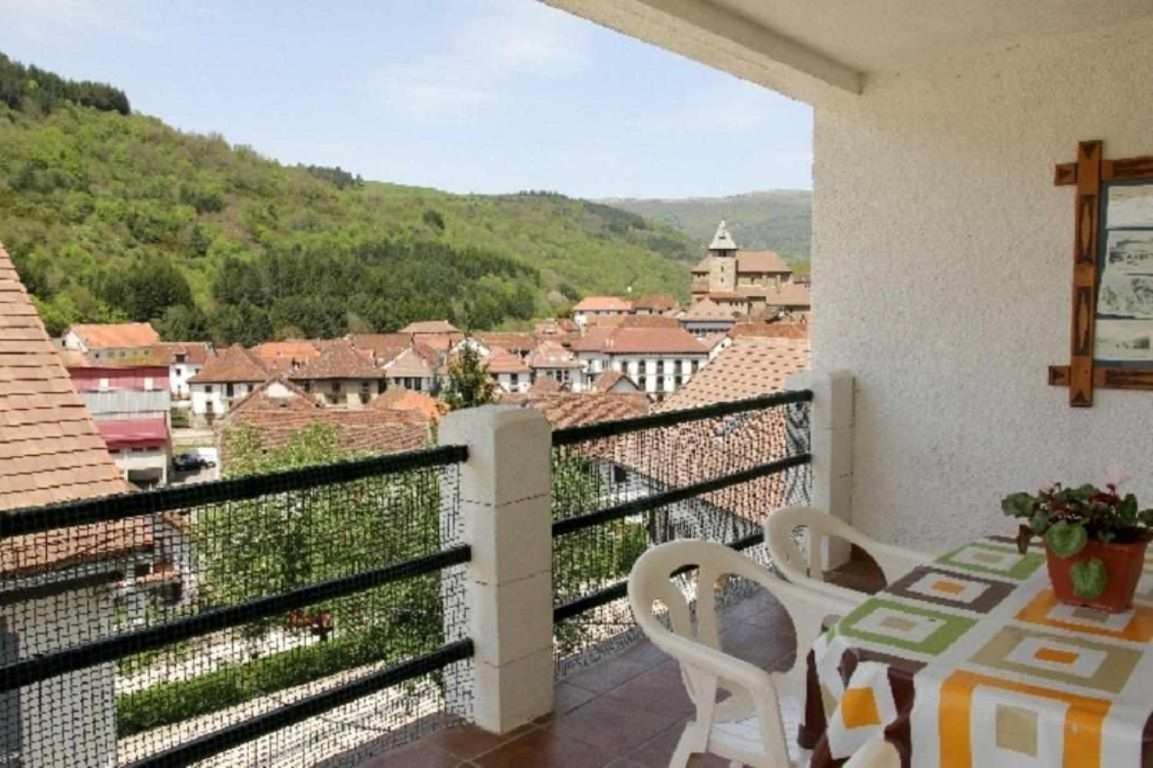 Casa Rural Mantxoalorra Ochagavía Exterior foto